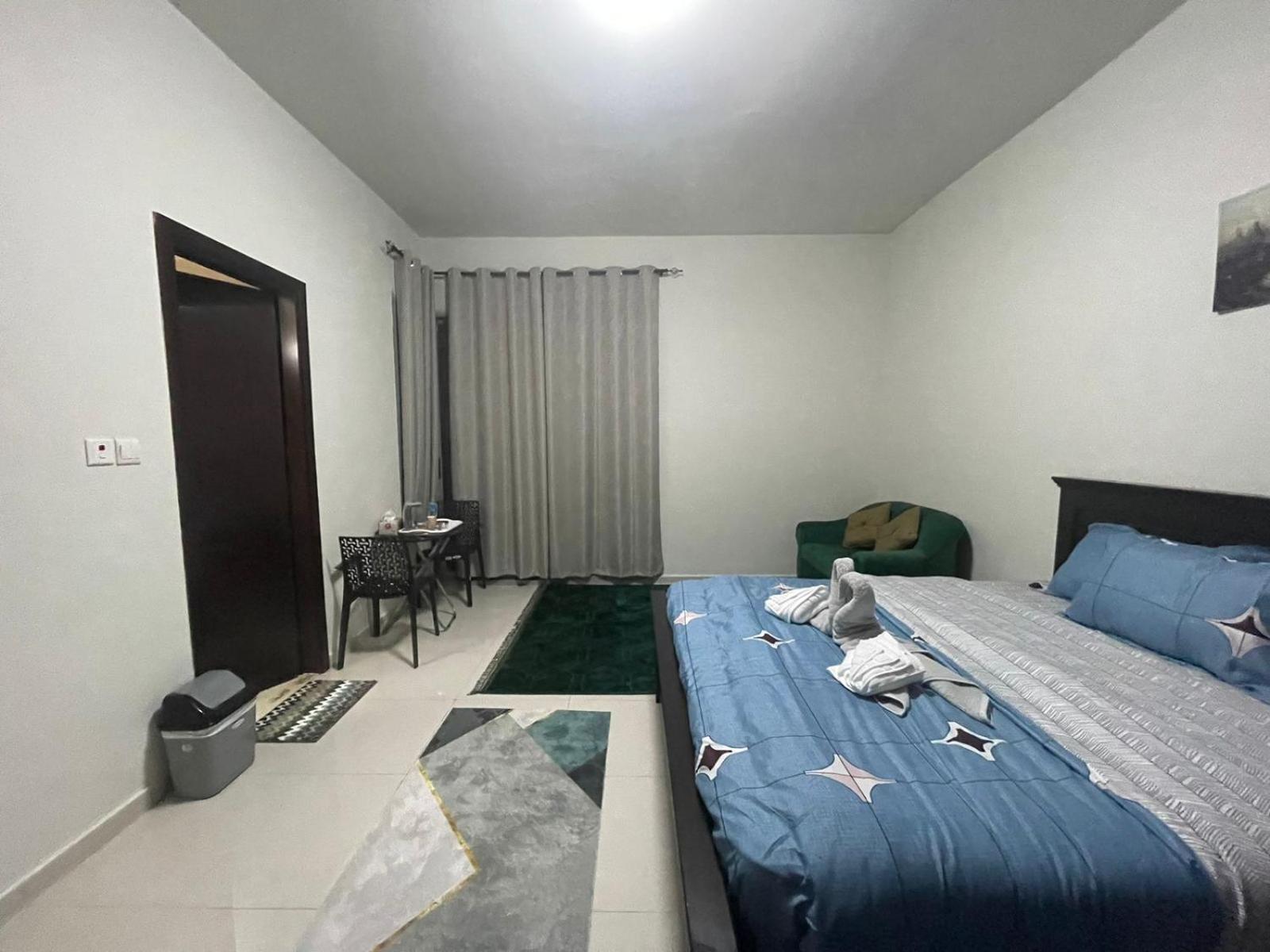 Apartamento Apartment Near The Beach In Khalidiya New Location *